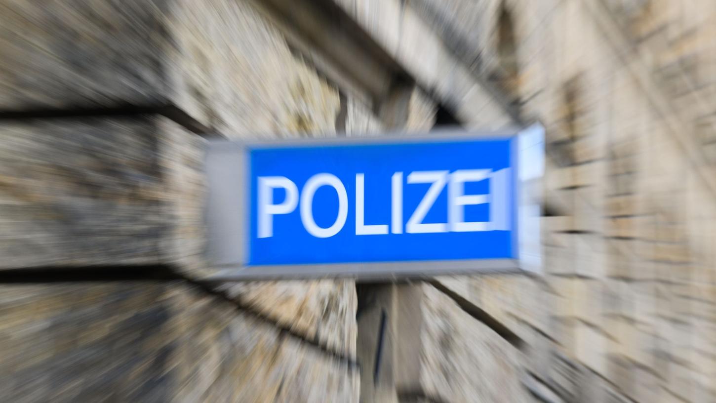 Die Polizei hat in Wolframs-Eschenbach eine Gruppe mutmaßlicher jugendlicher Serientäter festgenommen.