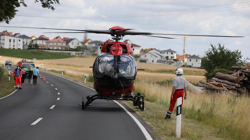 Die Schwerverletzten wurden via Rettungshubschrauber ins Krankenhaus geflogen.