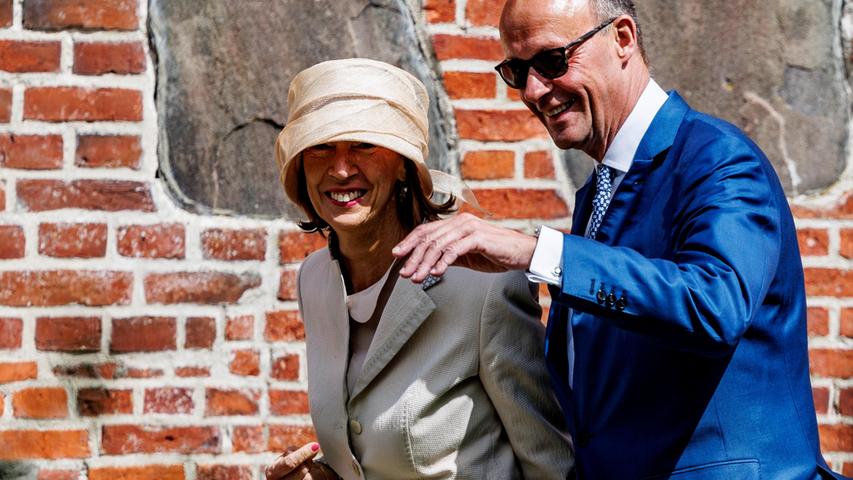 Promi-Auflauf und strahlende Braut: Erste Bilder von Lindner-Hochzeit auf Sylt