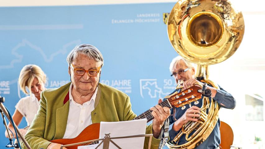 Alt-Landrat Eberhard Irlinger liebt zwar Volksmusik, "kann" aber auch sehr versiert Jazz spielen.