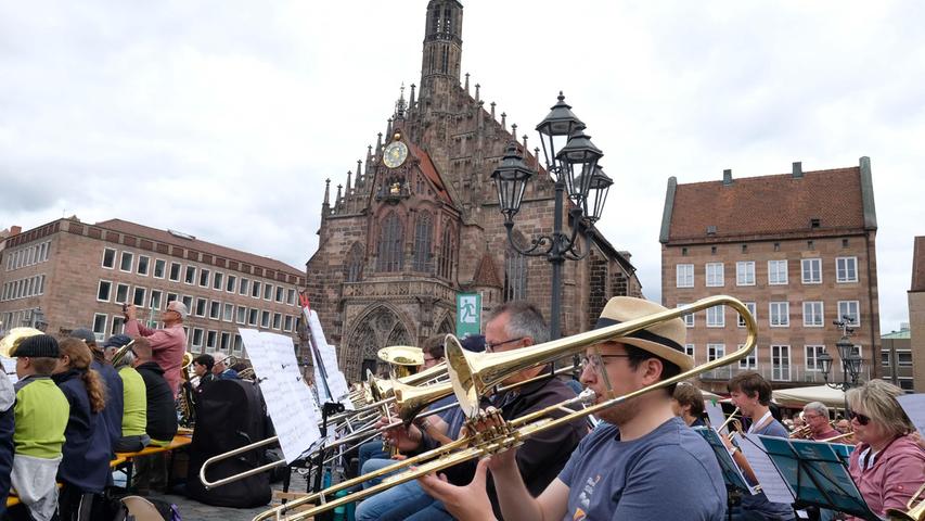 Die Kulisse für die Musiker: Direkt vor der Frauenkirche. 