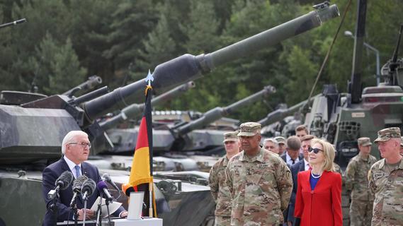 Bundespräsident Steinmeier besucht US-Truppen in Grafenwöhr