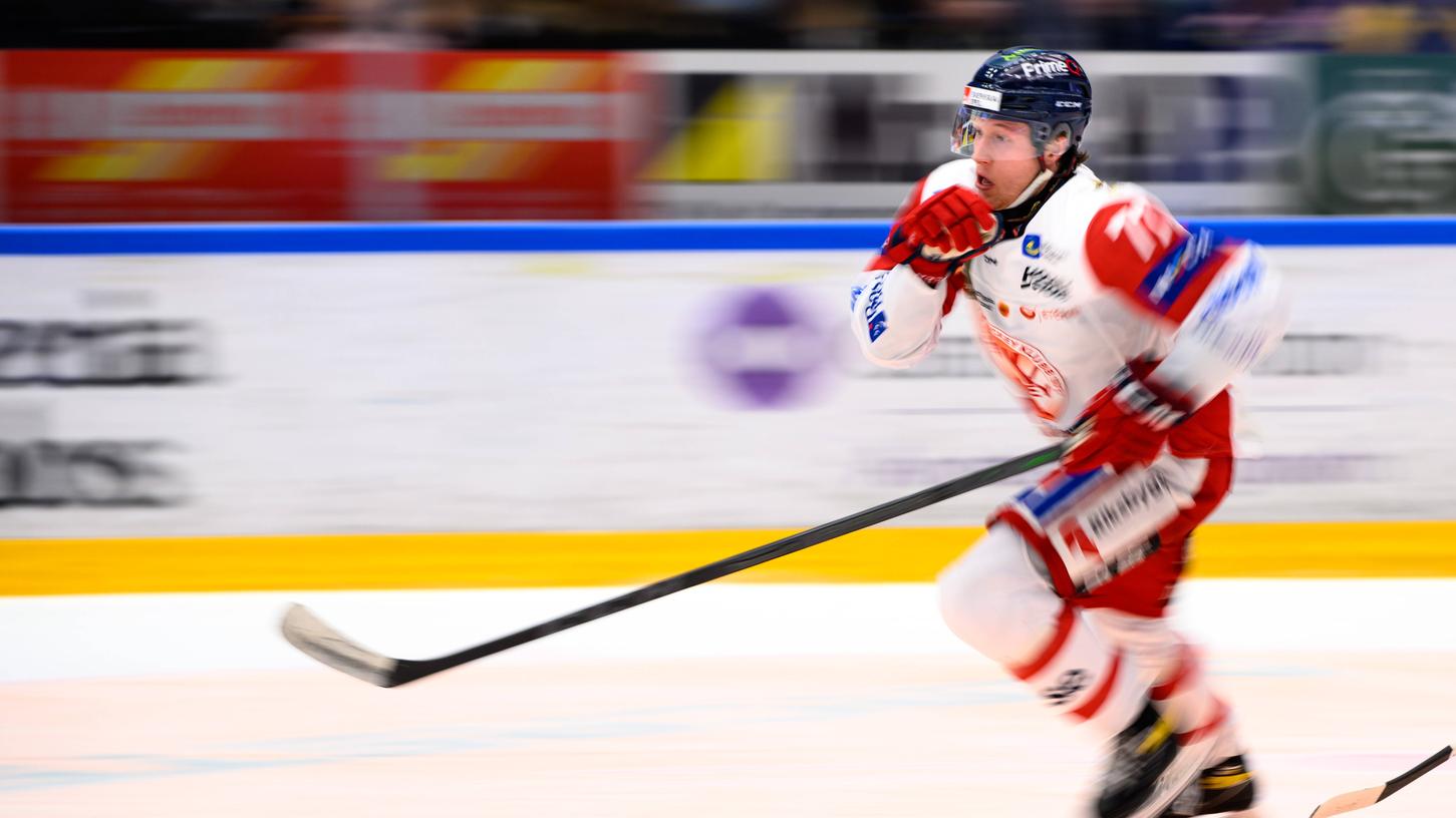 Nur gut, dass es in Thomas Hahn einen Fotografen gibt, der auch schnelle Verteidiger wie Luke Green scharf bekommt. 