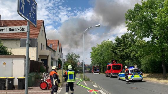Feuer in Reihenhaus: Dachstuhl in Langenzenn ausgebrannt