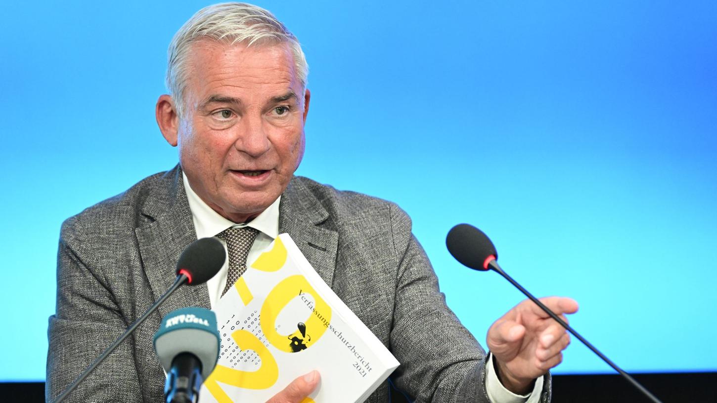 Querdenker, Reichsbürger: Angriff der Extremisten Querdenker, Reichsbürger: Angriff der Extremisten