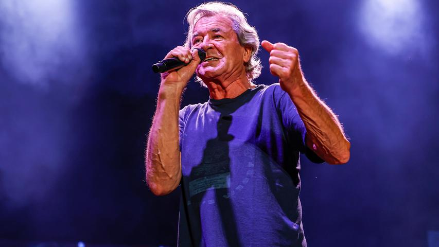 Ian Gillan verausgabt sich auf der Abschiedstournee von Deep Purple noch einmal völlig.