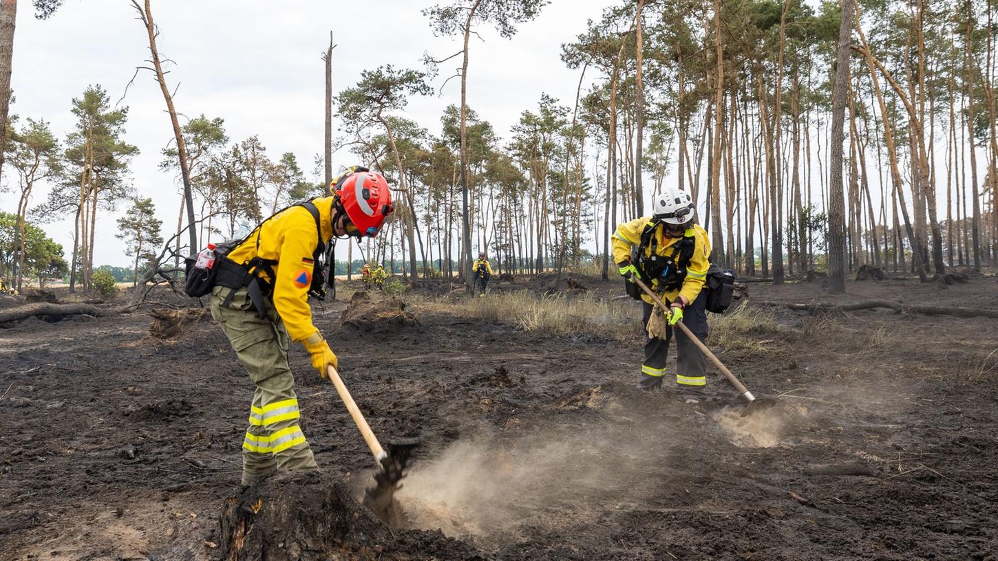 Das macht die erhöhte Feuergefahr mit Deutschland Das macht die erhöhte Feuergefahr mit Deutschland