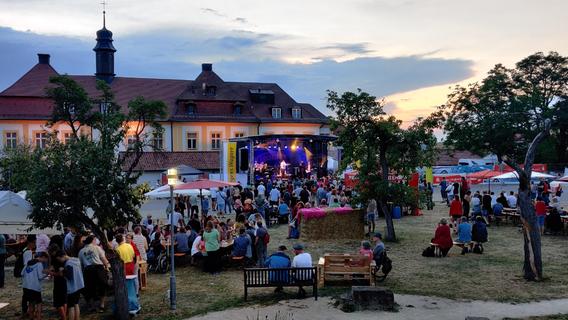 Weitblick in Absberg: Wieder Open Air im Schlossgarten