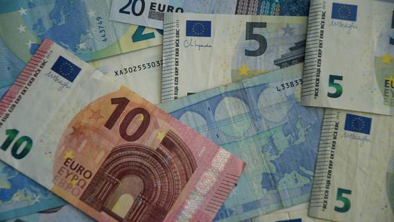 Inflationsausgleich: EU-Beamte bekommen zukünftig 8,5 Prozent mehr Gehalt