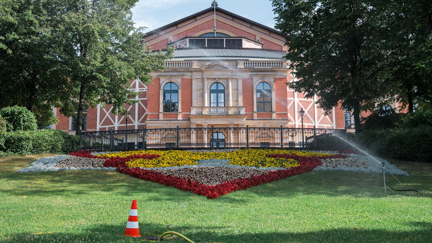 Das Bayreuther Festspielhaus: Wie sieht es hinter den Kulissen aus?