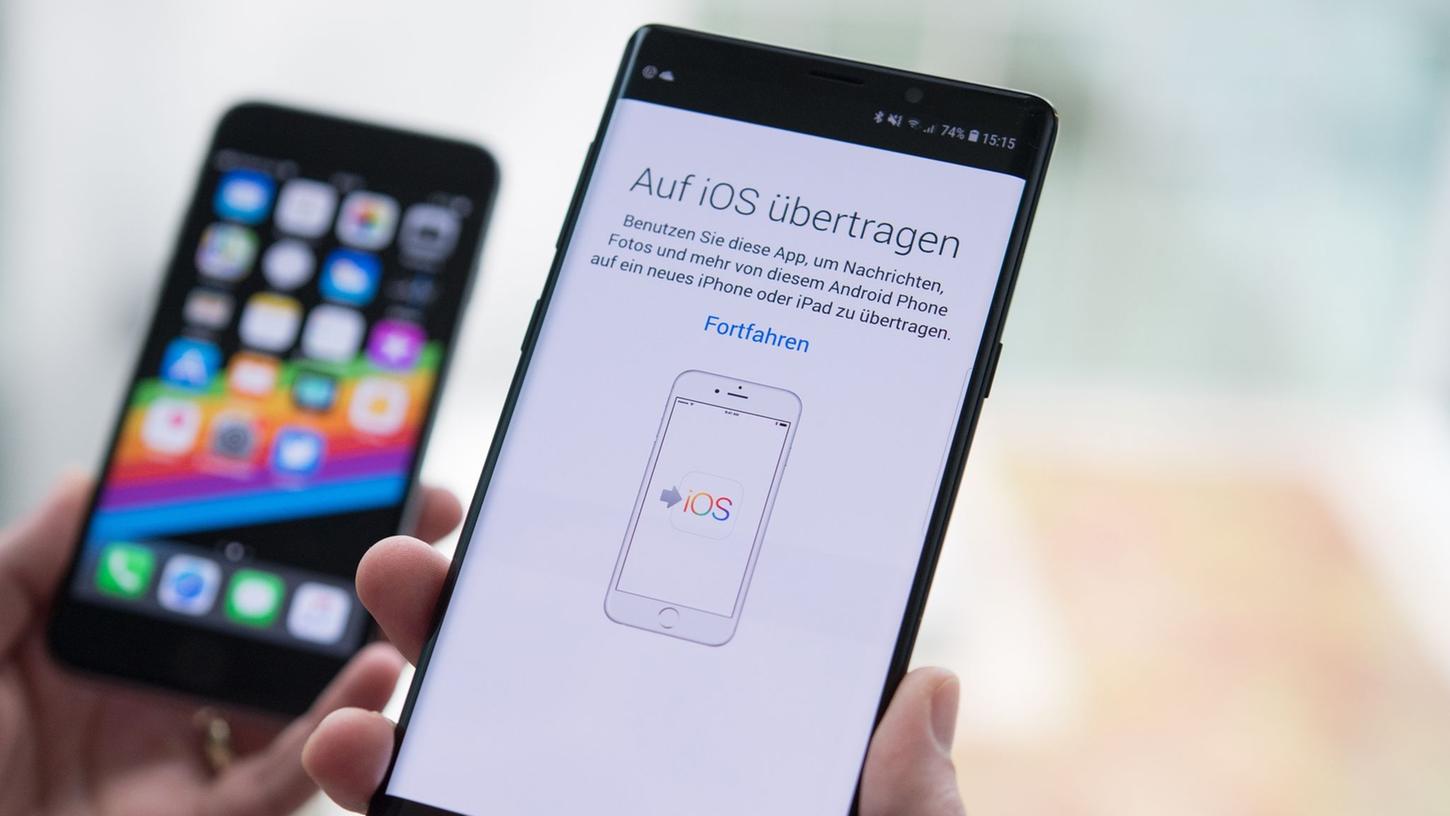 Wer von Android zu iOS wechseln will, kann das recht einfach mit der App "Auf iOS übertragen" erledigen. Wer von Android zu iOS wechseln will, kann das recht einfach mit der App "Auf iOS übertragen" erledigen.