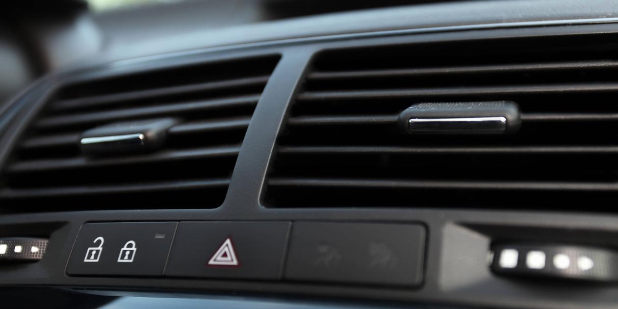 Klimaanlage im Auto kühlt nicht daran kann es liegen Nordbayern Klimaanlage im Auto kühlt nicht daran kann es liegen Nordbayern