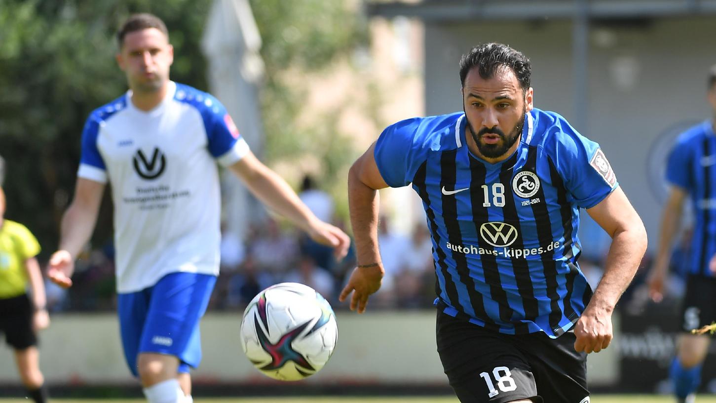 Erzielte schon nach drei Minuten das Debüt-Tor in der Bezirksliga: Mehmet Karanfil.
Erzielte schon nach drei Minuten das Debüt-Tor in der Bezirksliga: Mehmet Karanfil.