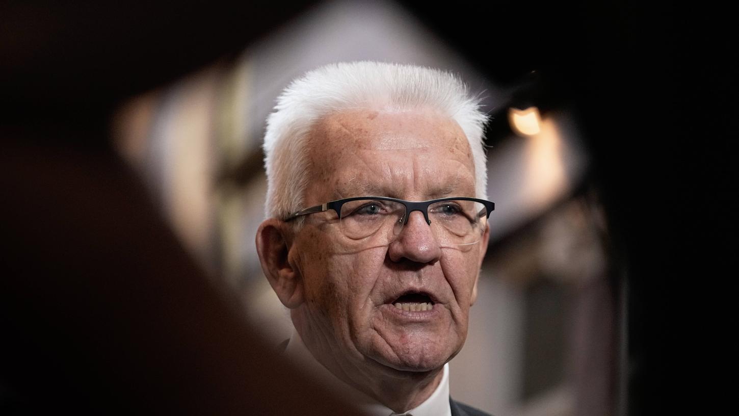 Die Stellung der Grünen im Thema Atomausstieg ist klar. Winfried Kretschmann unterstrich das nochmal.
Die Stellung der Grünen im Thema Atomausstieg ist klar. Winfried Kretschmann unterstrich das nochmal.