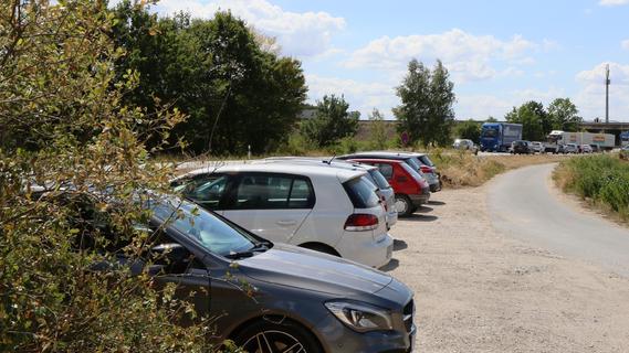 Gremsdorf ärgert sich über vermüllten Pendlerparkplatz