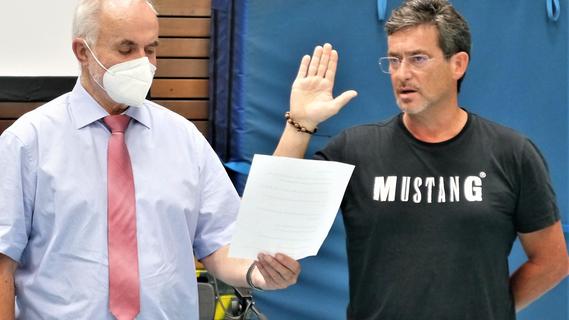 Penggantian Dewan Distrik Roth: Bernd Krebs menggantikan Christine Rodarius Penggantian Dewan Distrik Roth: Bernd Krebs menggantikan Christine Rodarius