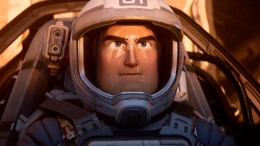 Disney+ veröffentlicht am 3. August das Weltraumabenteuer um Buzz Lightyear, dem Space Ranger aus "Toys". Nachdem das galaktische Animations-Highlight erst im Juni in des Kinos lief, können Sie sich den Film nun auch zu Hause per Stream anschauen. Ab 6 Jahren. 