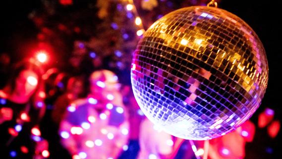 Feiern und Abtanzen ab 14 Jahren: Disko-Party mit Festival-DJ steigt in Bad Windsheim