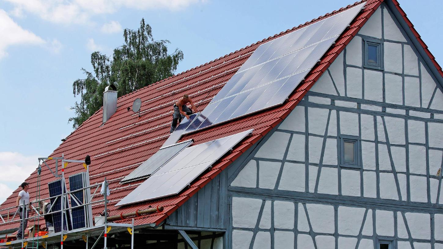 Photovoltaik-Anlagen sollen bei allen neuen Baugebieten verpflichtend sein. Photovoltaik-Anlagen sollen bei allen neuen Baugebieten verpflichtend sein.