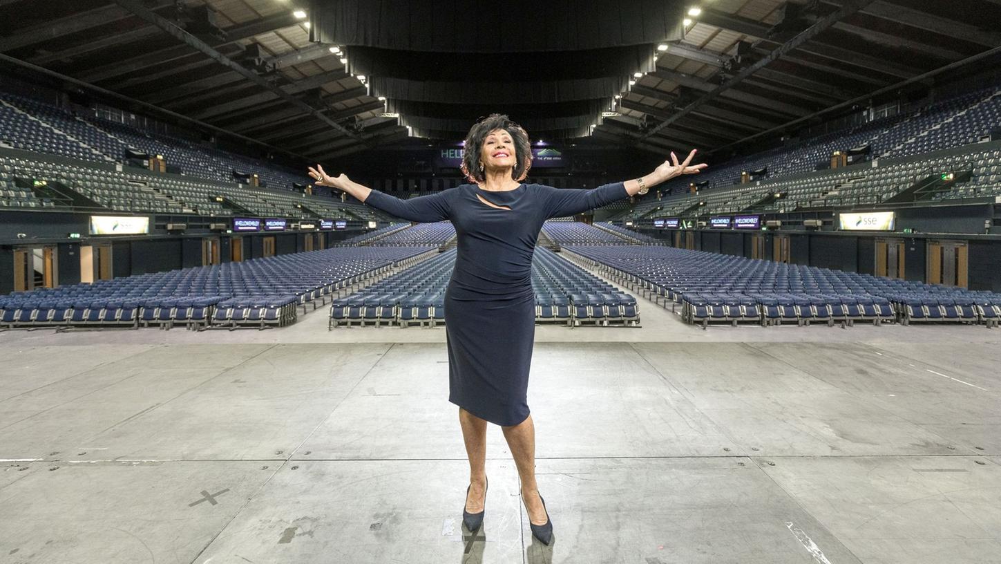 Für James Bond macht Shirley Bassey gerne eine Ausnahme. Für James Bond macht Shirley Bassey gerne eine Ausnahme.