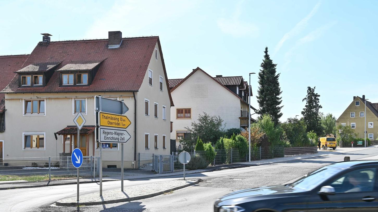 Das Staatliche Bauamt hat am Zeitplan für die Streckensperrungen in und um Unterrödel gedreht.