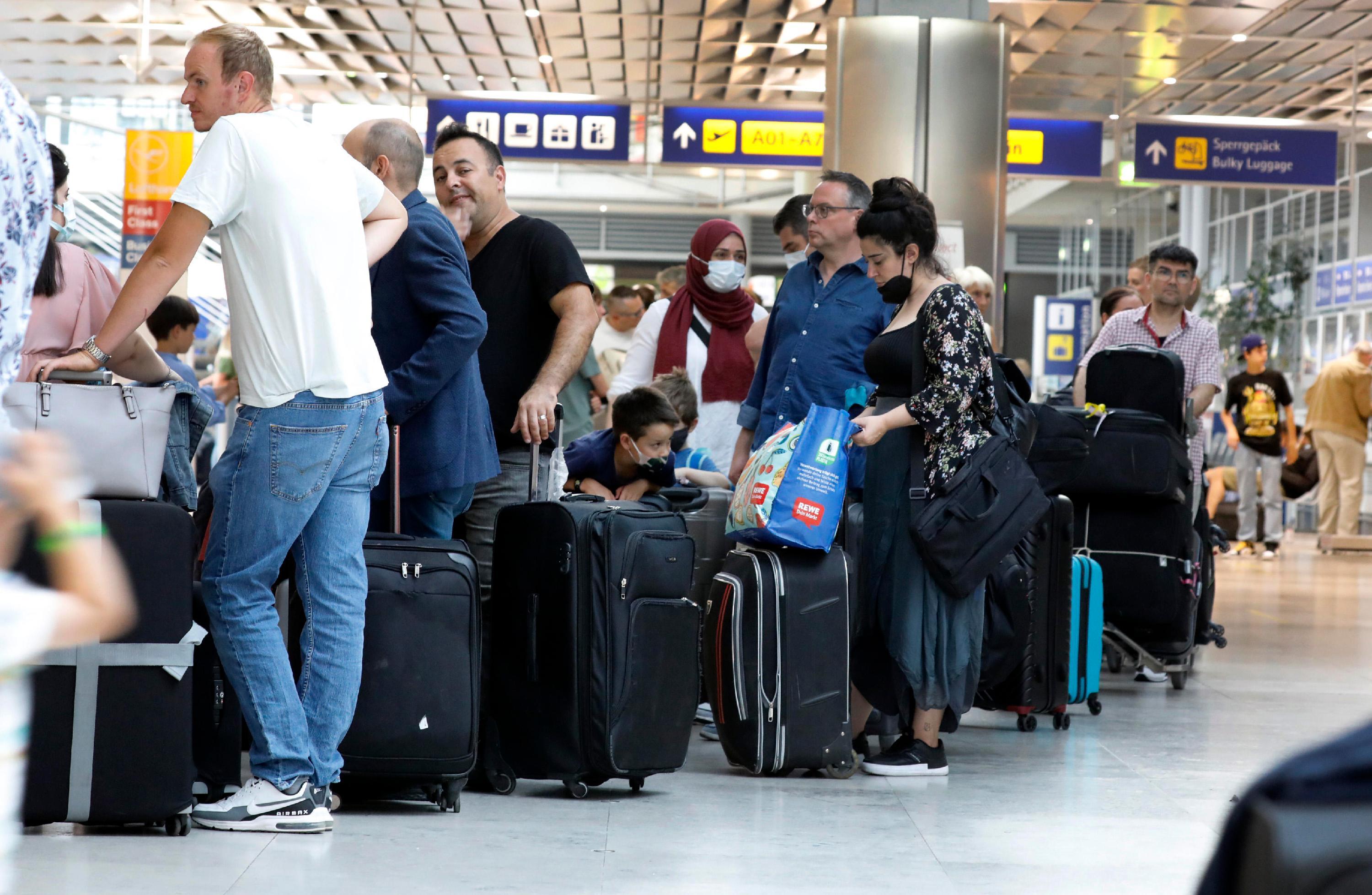 Die Reisexperten von "Holidu" haben statistische Zahlen ausgewertet und sie anschließend der Einwohnendenanzahl gegenübergestellt. Dadurch haben sie ein Ranking festlegen können, in welchen Städten verhältnismäßig am meisten Reisende sind. Hier kommt das Ranking: 