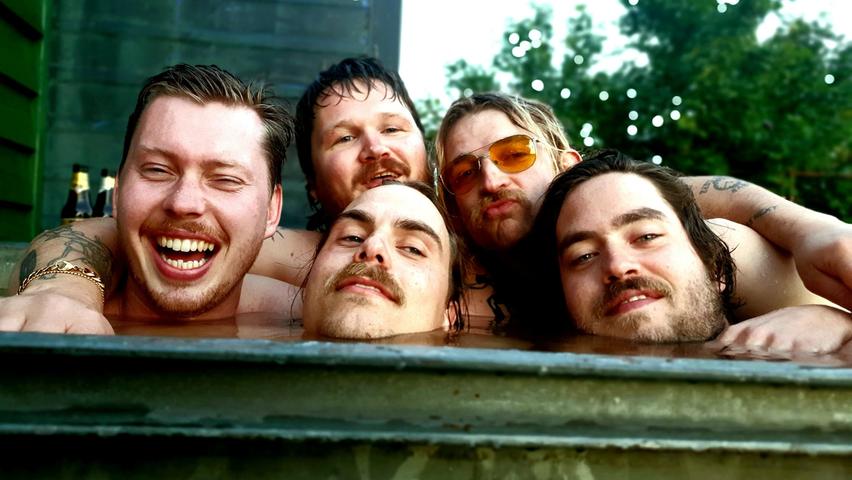 Rock´n´Soul liefern die wilden Jungs von The Grand East. Rock´n´Soul liefern die wilden Jungs von The Grand East.