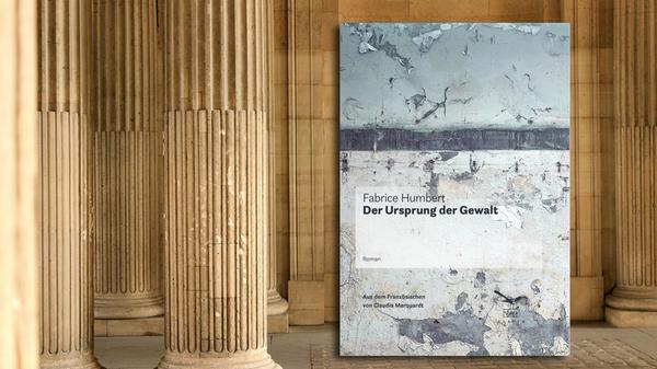 Autofiktion ist in Mode – bei diesem Roman aus Frankreich das Beste, was dem Thema passieren konnte. Fabrice Humbert hat in "Der Ursprung der Gewalt" das Schicksal seines im Holocaust ermordeten jüdischen Großvaters untersucht. Dabei ist mehr entstanden als nur eine Zeitzeugen-Sachgeschichte über das Konzentrationslager Buchenwald und den (bis 1988 im Nürnberger Land lebenden) SS-Schlächter Martin Sommer. Denn der erzählende Enkel unternimmt auch den Versuch, das Konstrukt einer Familie generell auf Liebe, Schuld und Wahrheit abzuklopfen. Journalistisch sachlich, zart moralisierend, insgesamt aber stimmig. Rätselhaft, dass es seit der Veröffentlichung in Frankreich 2009 so lange bis zur deutschen Ausgabe brauchte. (Elster & Salis, 24 Euro) Isabel Lauer