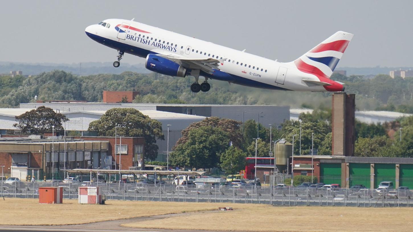 British Airways verkauft vorerst keine Tickets für Kurzstreckenflüge am Flughafen London-Heathrow mehr. British Airways verkauft vorerst keine Tickets für Kurzstreckenflüge am Flughafen London-Heathrow mehr.