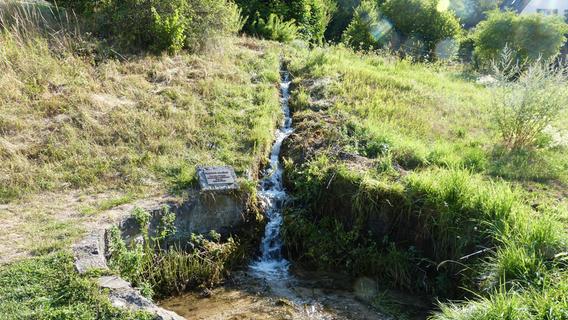 Egloffstein läuft aus: Gemeinde verliert bis zu 25.000 Liter aufbereitetes Trinkwasser stündlich