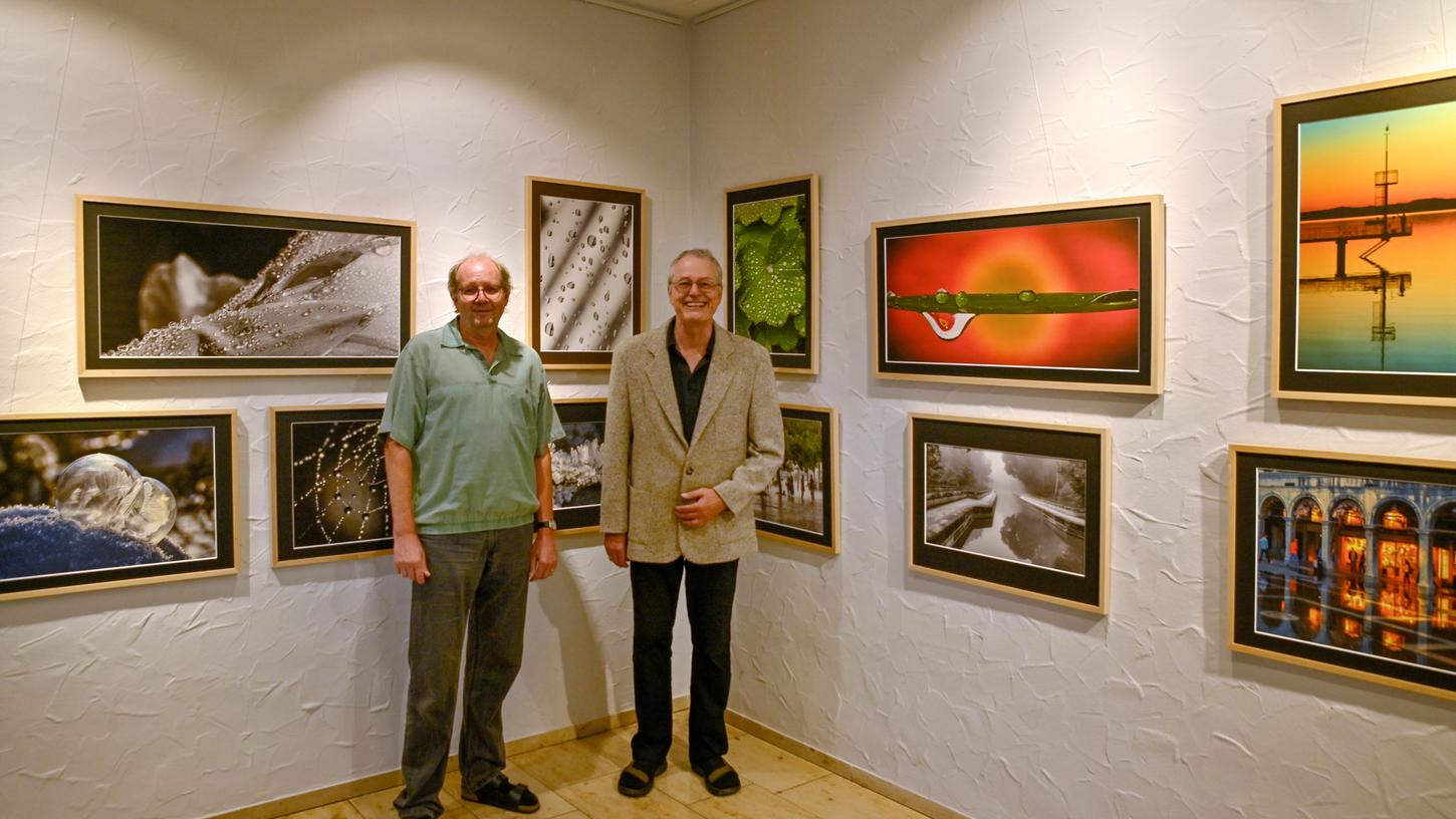 Vernissage: fließend, sprudelnd, dampfend