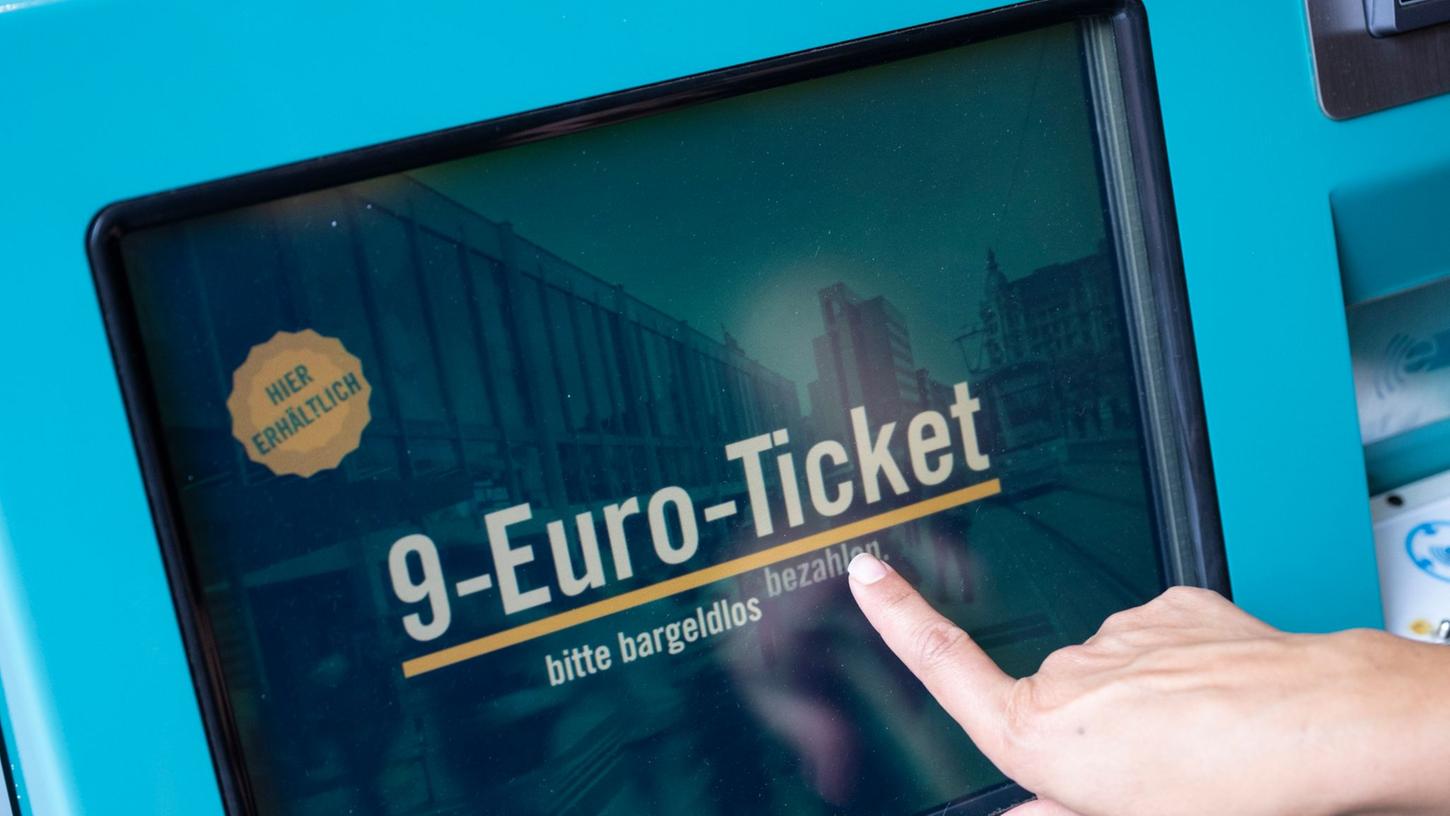 Studie: 9-Euro-Ticket dämpft Preisanstieg deutlich Studie: 9-Euro-Ticket dämpft Preisanstieg deutlich