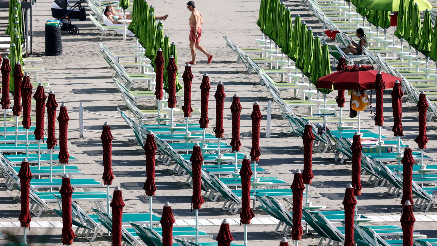 Die besten Strandliegen sind begehrtes Gut während der Sommermonate.