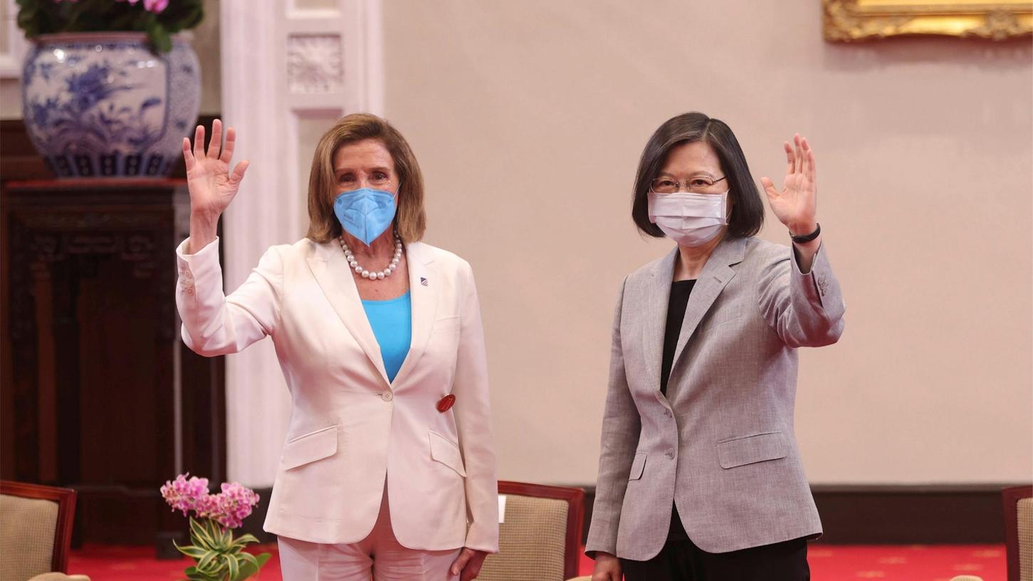 Riskante Visite: Nancy Pelosi, Vorsitzende des US-Repräsentantenhauses, zu Besuch bei Taiwans Präsidentin Tsai Ing-wen (rechts).
