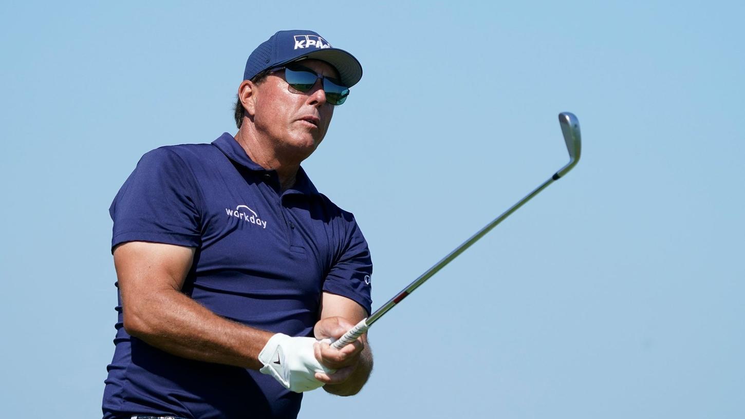 Hat gemeinsam mit zehn anderen Spielern eine Klage gegen die Suspendierung durch die PGA Tour eingereicht: Phil Mickelson Hat gemeinsam mit zehn anderen Spielern eine Klage gegen die Suspendierung durch die PGA Tour eingereicht: Phil Mickelson
