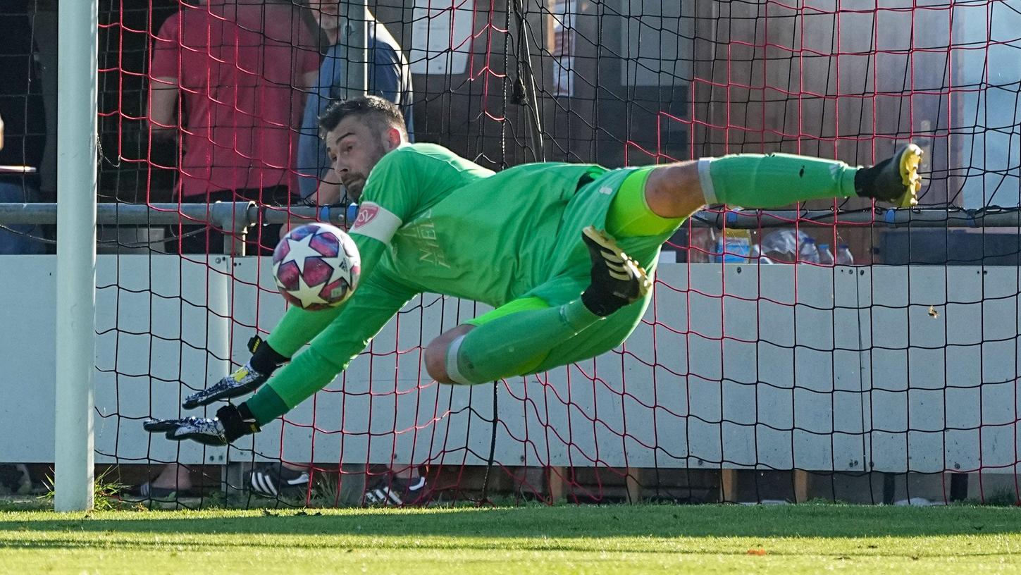 TSV-Torwart Arthur Ockert parierte vor allem in der ersten Halbzeit stark.
TSV-Torwart Arthur Ockert parierte vor allem in der ersten Halbzeit stark.