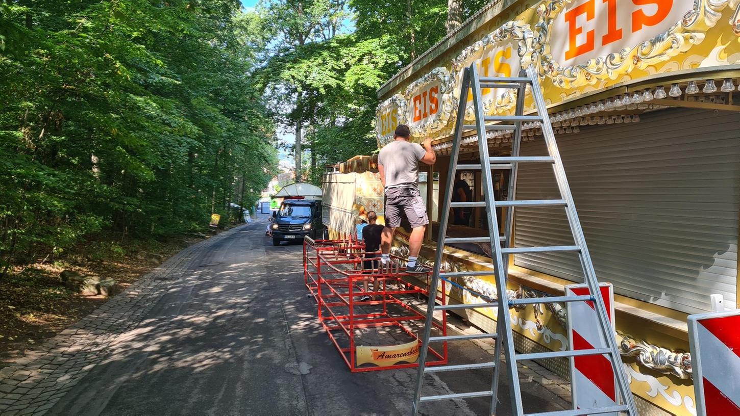 Am Tag nach dem Annafest herrschten überall Abbau- und Aufräumarbeiten im Kellerwald. Am Tag nach dem Annafest herrschten überall Abbau- und Aufräumarbeiten im Kellerwald.