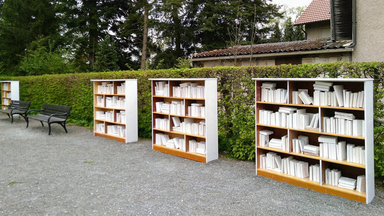 Wird die Bibliothek der ungeschriebenen Bücher im Hersbrucker Rosengarten bleiben dürfen oder nicht?
Wird die Bibliothek der ungeschriebenen Bücher im Hersbrucker Rosengarten bleiben dürfen oder nicht?