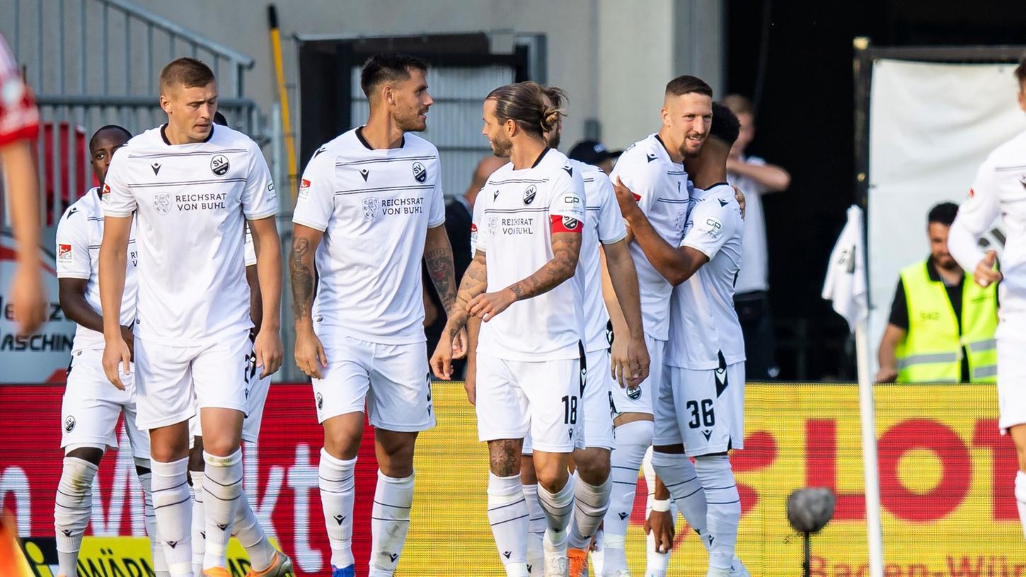 Der SV Sandhausen gewann zuhause gegen Aufstiegsanwärter Fortuna Düsseldorf. Der SV Sandhausen gewann zuhause gegen Aufstiegsanwärter Fortuna Düsseldorf.