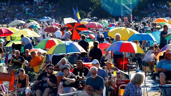 Klassik Open Air in Nürnberg: Symphoniker begeistern Tausende Menschen im Luitpoldhain