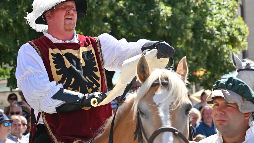 Burgfest mit umjubeltem Einzug: So feierte Hilpoltstein seine Pfalzgräfin