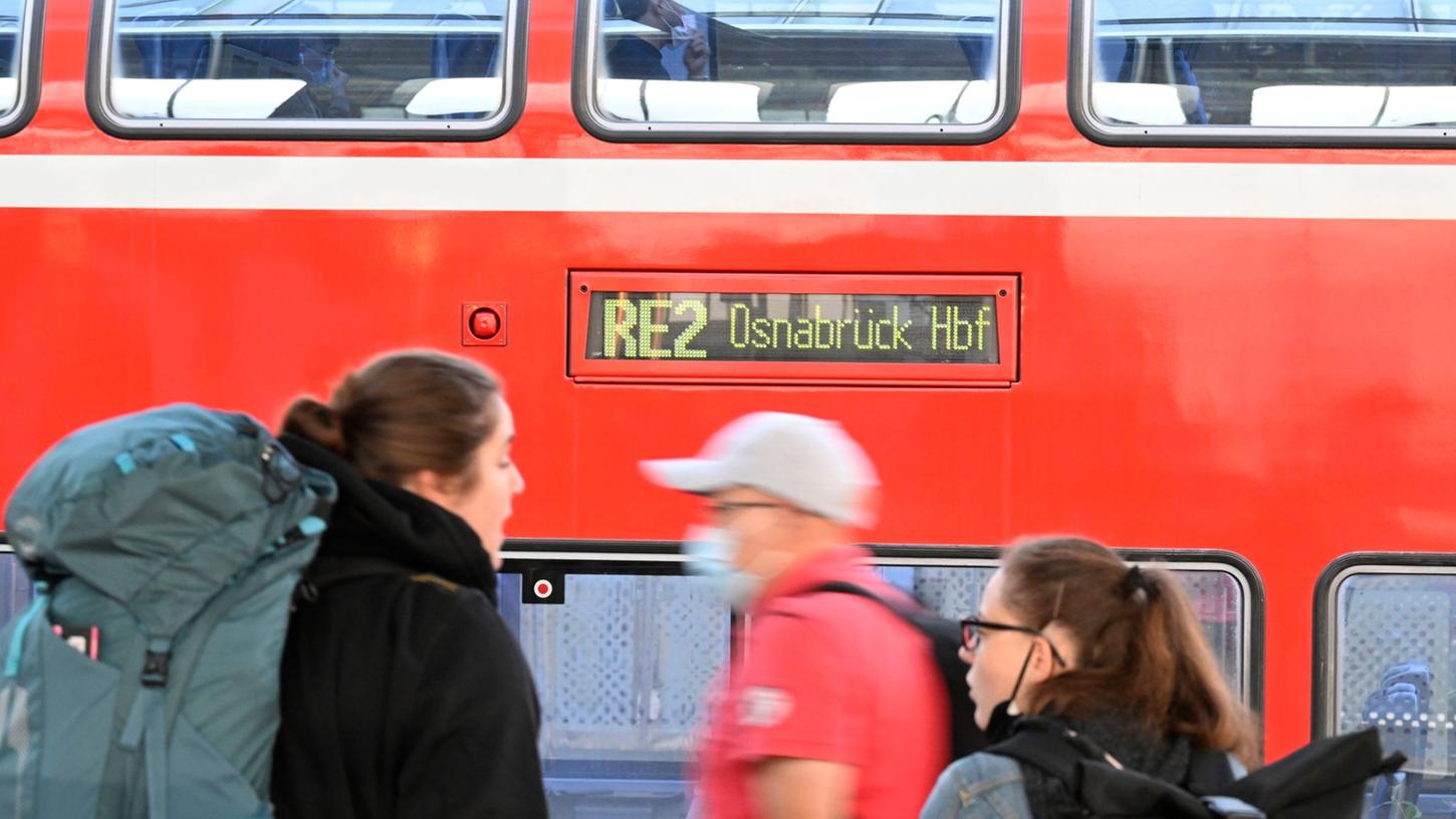 Im August endet das 9-Euro-Monatsticket für Bus und Bahn im Nahverkehr. Im August endet das 9-Euro-Monatsticket für Bus und Bahn im Nahverkehr.