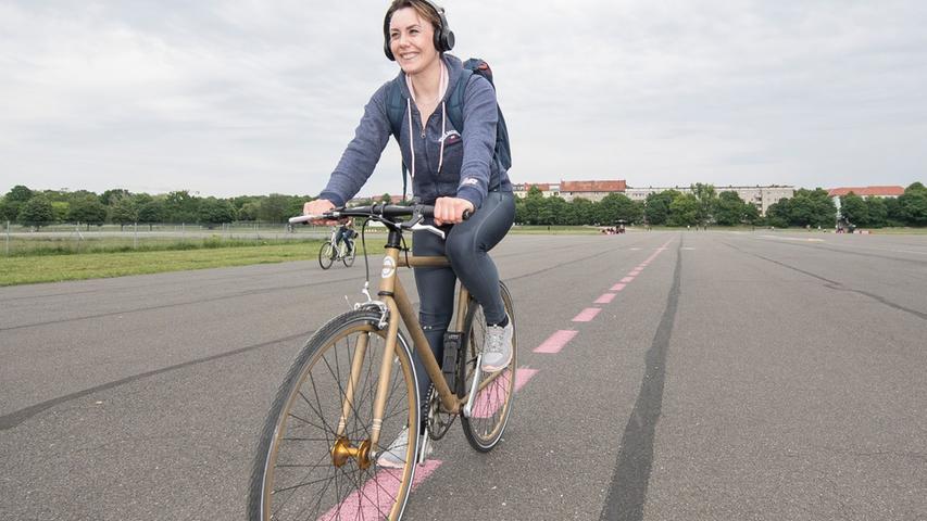 Auf Rad und im Auto: Was bei Kopfhörern zu beachten ist Auf Rad und im Auto: Was bei Kopfhörern zu beachten ist