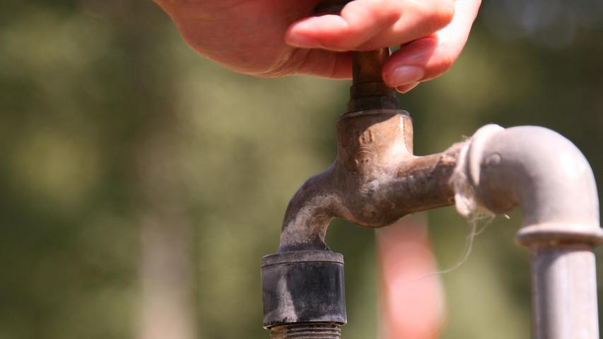 Bürgermeister appelliert an Vernunft: Sonst werden öffentliche Brunnen geschlossen Bürgermeister appelliert an Vernunft: Sonst werden öffentliche Brunnen geschlossen