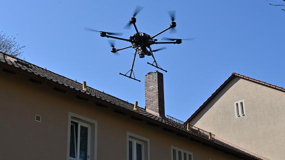 Schwabach: Erst kam die Drohne, dann das Kaufangebot - Wie weit dürfen Piloten gehen?