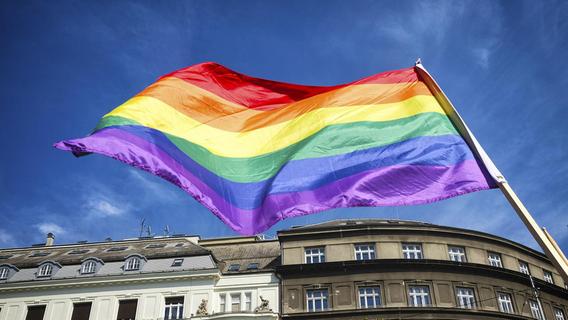 Bisexualität: Das sollten Sie über den Begriff wissen