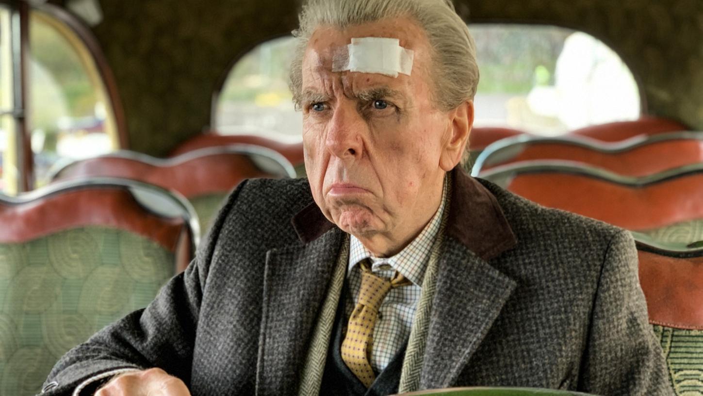 So mürrisch, wie er hier aussieht, ist der alte Tom (Timothy Spall) gar nicht.