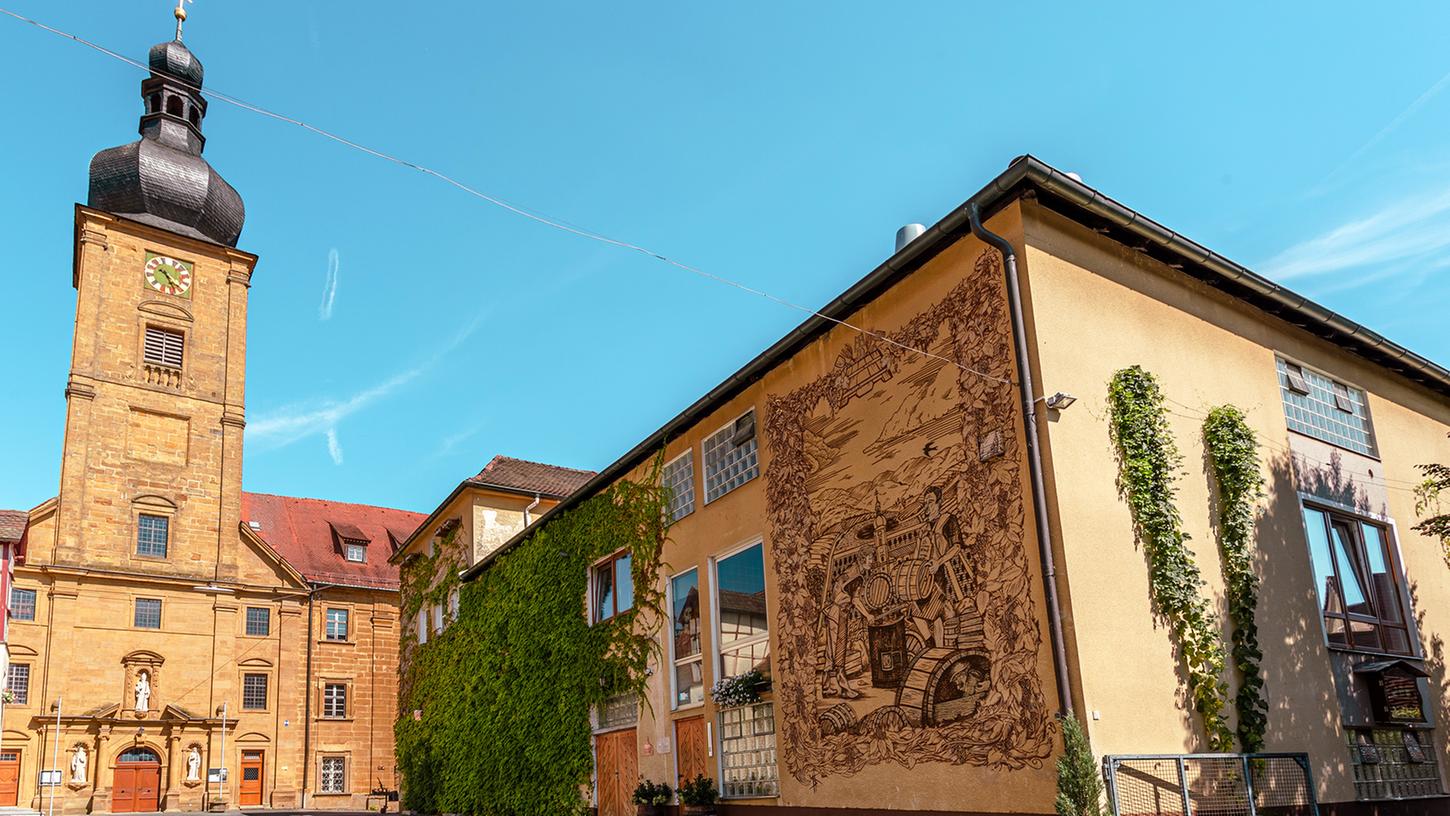 Wirtshaus und Biergarten in der Klosterbrauerei Weissenohe Wirtshaus und Biergarten in der Klosterbrauerei Weissenohe