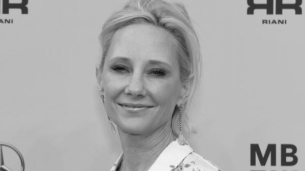 Im August 2022 verursachte Anne Heche in Kalifornien einen schweren Autounfall, rund eine Woche später ist die 53-jährige Schauspielerin ihren Verletzungen erlegen.