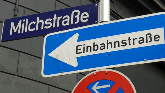 Vulgäres Straßenschild in Nürnberg sorgt für Lacher im Netz